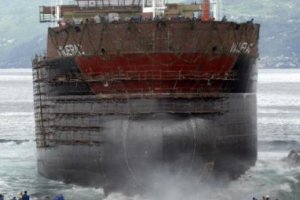Rijeka, 25. listopada 2011. - u brodogradilištu '3. Maj' svečano je porinut tanker 'Vinjerac' u vlasništvu Tankerske plovidbe d.d. iz Zadra